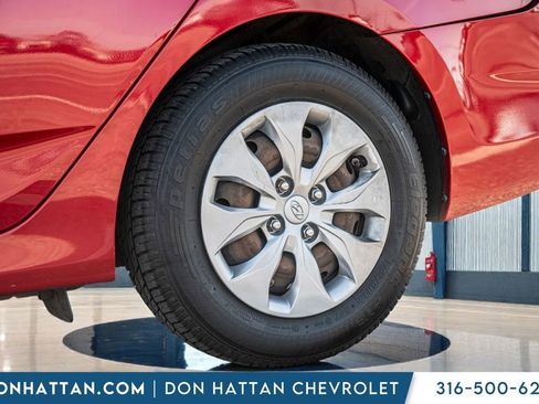 Used 2016 Hyundai Accent SE image 32