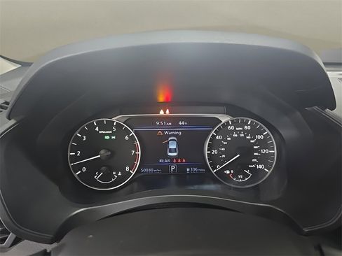 Used 2024 Nissan Altima 2.5 SV image 28