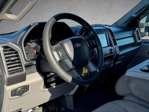 Used 2021 Ford F250 XLT AWD/4WD image 18
