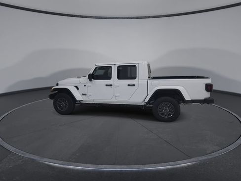 New 2026 Jeep Gladiator Sport AWD/4WD image 8