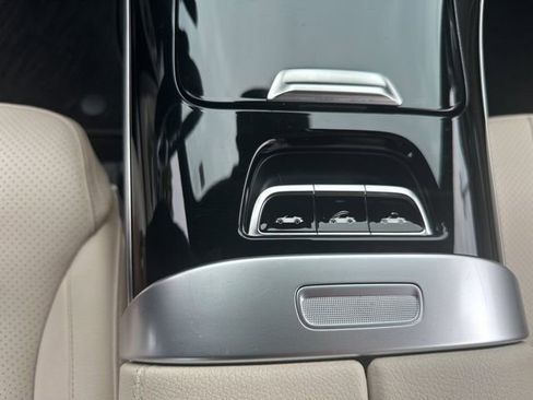 Certified 2024 Mercedes-Benz CLE 300 4MATIC Cabriolet image 18