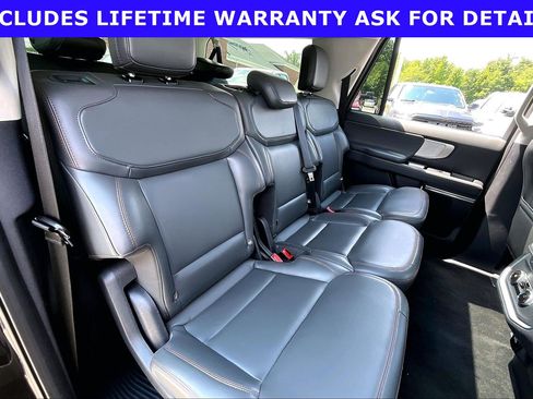 Used 2025 Ford Expedition Max Active AWD/4WD image 23