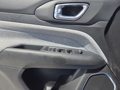 New 2025 Jeep Compass Latitude w/ Convenience Group image 18