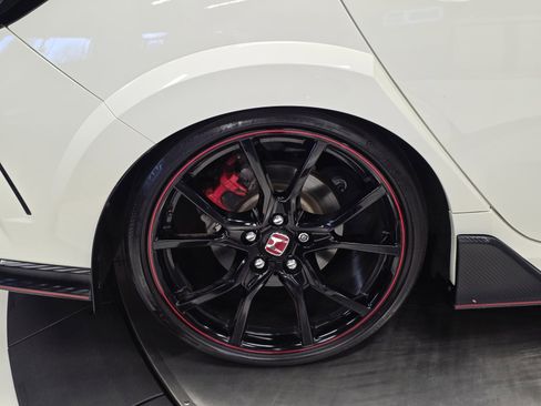 Used 2017 Honda Civic Type R image 46