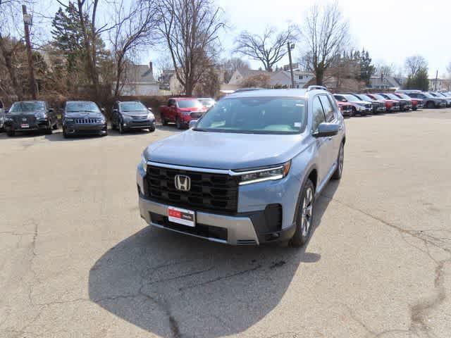New 2026 Honda Pilot Touring image 1