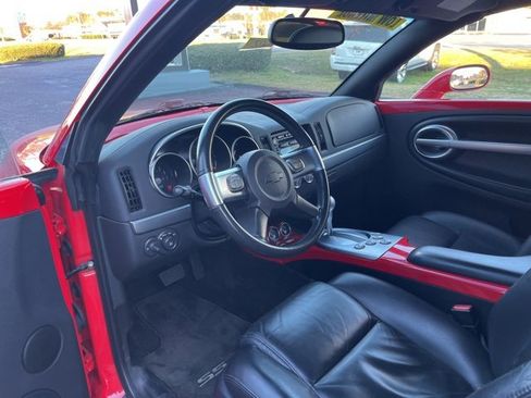 Used 2005 Chevrolet SSR w/ Preferred Equipment Group image 7