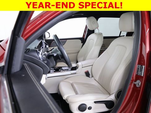 Used 2022 Mercedes-Benz GLB 250 4MATIC image 25