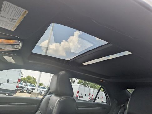 Used 2023 Chrysler 300 S image 15