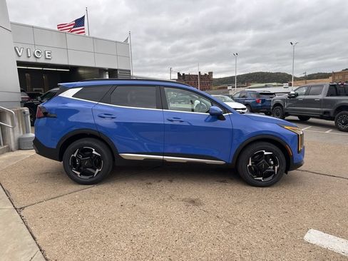 New 2026 Kia Sportage EX w/ EX Panorama Roof Package AWD/4WD image 8