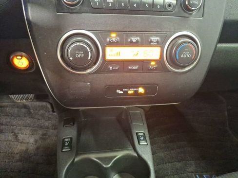Used 2015 Nissan Leaf S w/ Charge Package FWD image 25