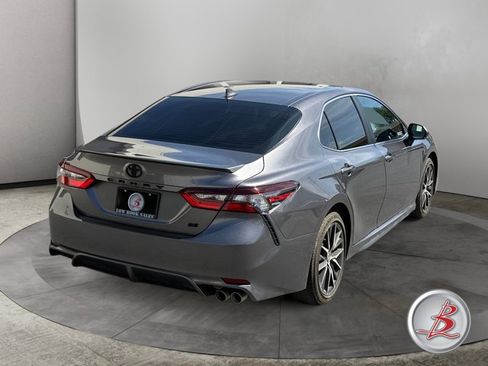Used 2024 Toyota Camry SE w/ Blackout Package (TMS) FWD image 7