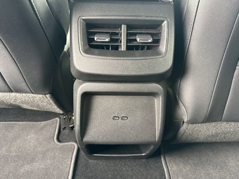 Used 2025 Chevrolet Equinox EV LT w/ Convenience Package FWD image 26