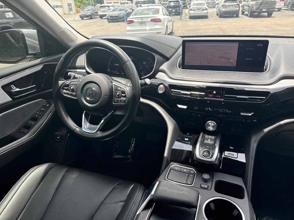 Used 2023 Acura MDX w/ Technology Package FWD image 14