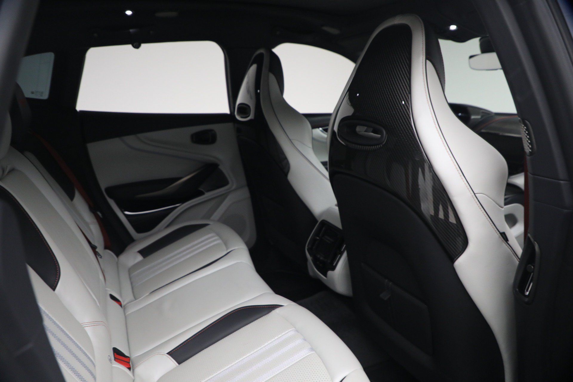 Used 2025 Aston Martin DBX 707 AWD/4WD image 24