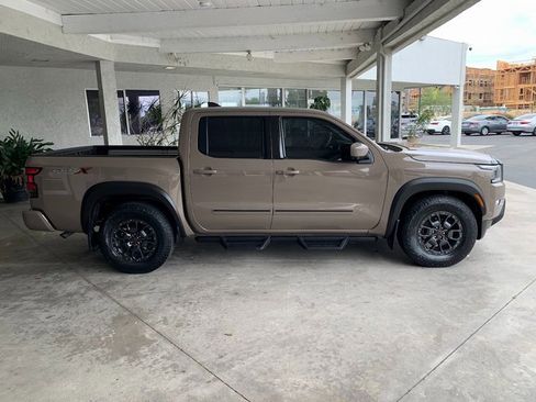 Used 2023 Nissan Frontier Pro-X w/ Pro-X Premium Package image 2