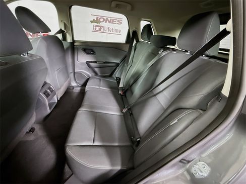 Certified 2023 Nissan Rogue S image 26