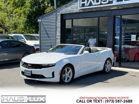 Used 2020 Chevrolet Camaro LT RWD image 4