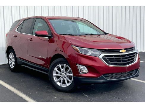 Used 2018 Chevrolet Equinox LT image 2