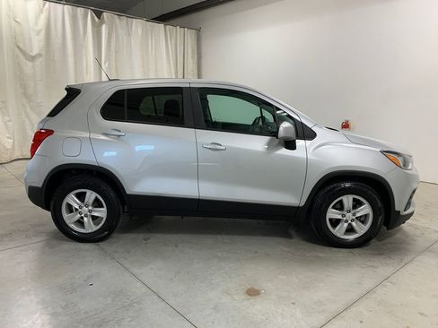 Used 2020 Chevrolet Trax LS w/ Tint and Cruise Package FWD image 24
