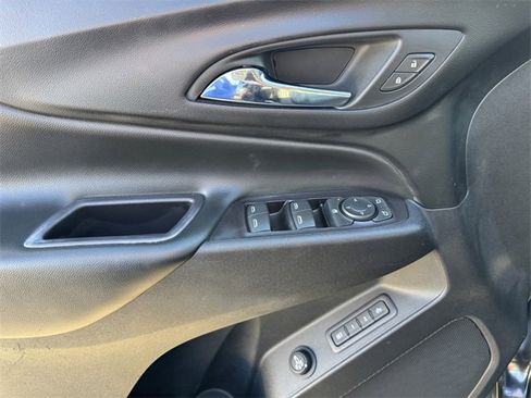 Used 2020 Chevrolet Equinox LT w/ Midnight Edition image 12