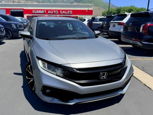 Used 2020 Honda Civic Sport image 2
