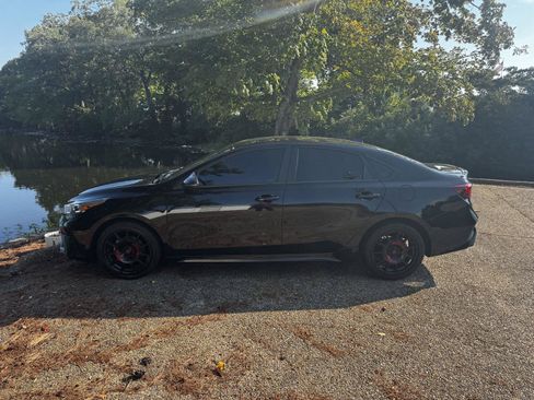 Used 2022 Kia Forte GT-Line FWD image 10