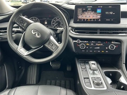 Certified 2025 INFINITI QX60 Pure image 24