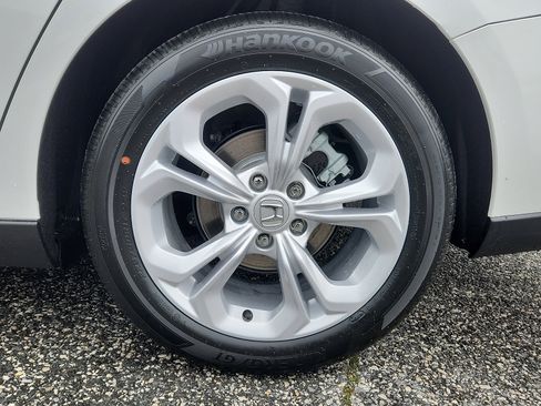 New 2026 Honda Accord LX image 5
