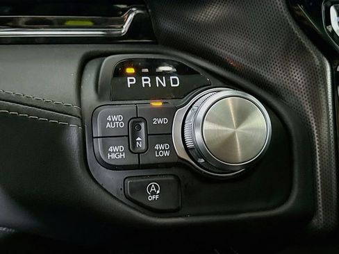 Used 2025 RAM 1500 Limited AWD/4WD image 11
