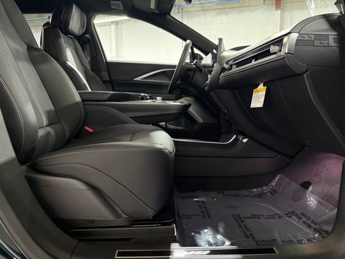 New 2026 Cadillac Lyriq V image 52