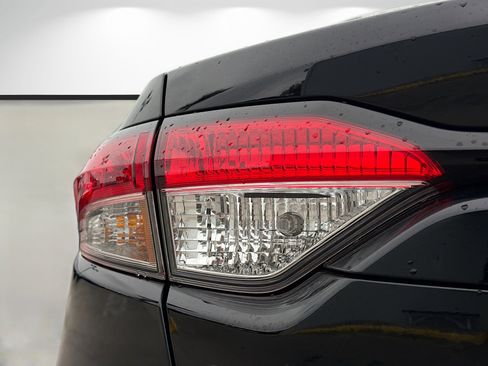 Used 2025 Toyota Corolla LE w/ Convenience Package image 10