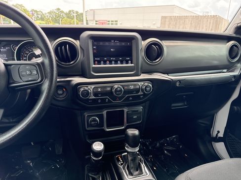 Used 2023 Jeep Gladiator Sport w/ Trailer Tow Package AWD/4WD image 23