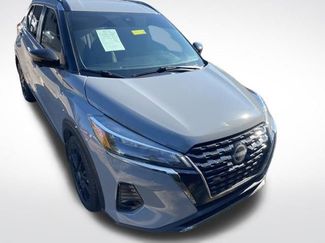 Used 2024 Nissan Kicks SR w/ SR Premium Package video 2