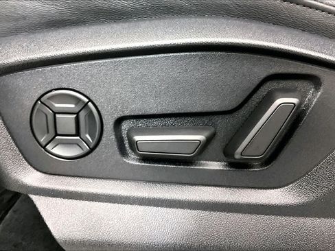 Used 2023 Audi Q7 2.0T Premium Plus AWD/4WD image 32