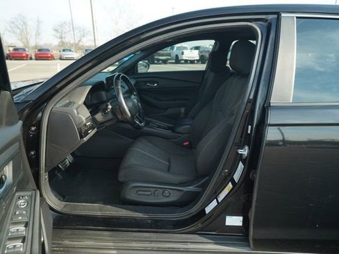 Used 2023 Honda Accord Sport image 13