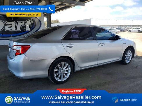 Used 2012 Toyota Camry XLE w/ Convenience Pkg FWD image 4