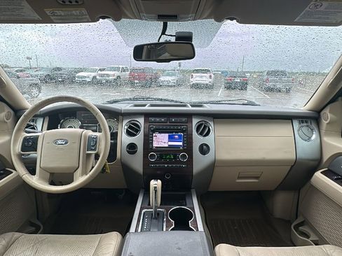 Used 2014 Ford Expedition XLT w/ Equipment Group 202A image 22