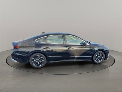 Used 2025 Hyundai Sonata SEL image 8