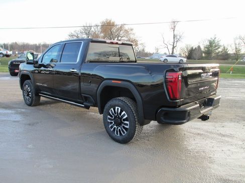New 2026 GMC Sierra 2500 Denali Ultimate w/ Max Trailering Package image 7