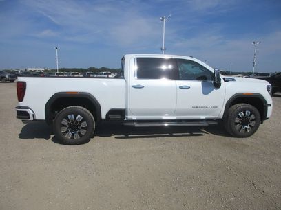 New 2026 GMC Sierra 2500 Denali w/ Denali Reserve Package
