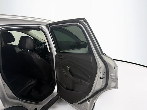 Used 2015 Ford Escape Titanium FWD image 31