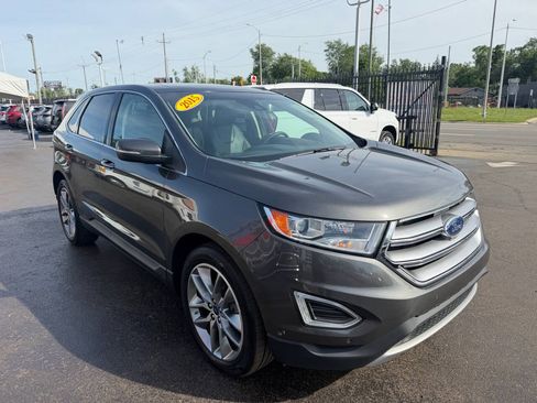 Used 2015 Ford Edge Titanium w/ Equipment Group 302A FWD image 3