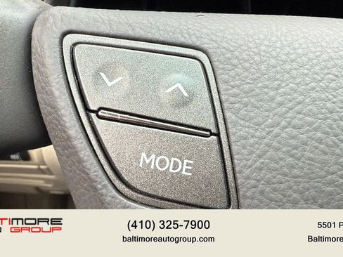 Used 2011 Lexus LS 460 w/ Comfort Pkg image 27