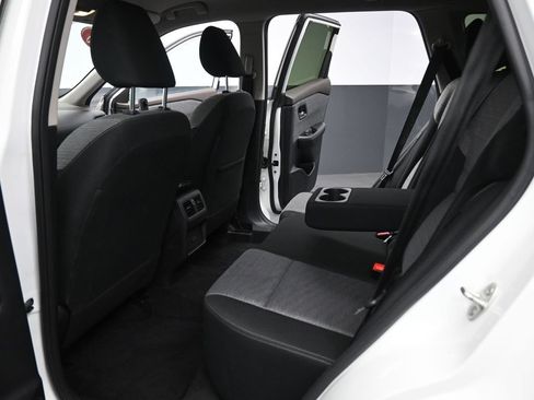 Used 2023 Nissan Rogue SV AWD/4WD image 26