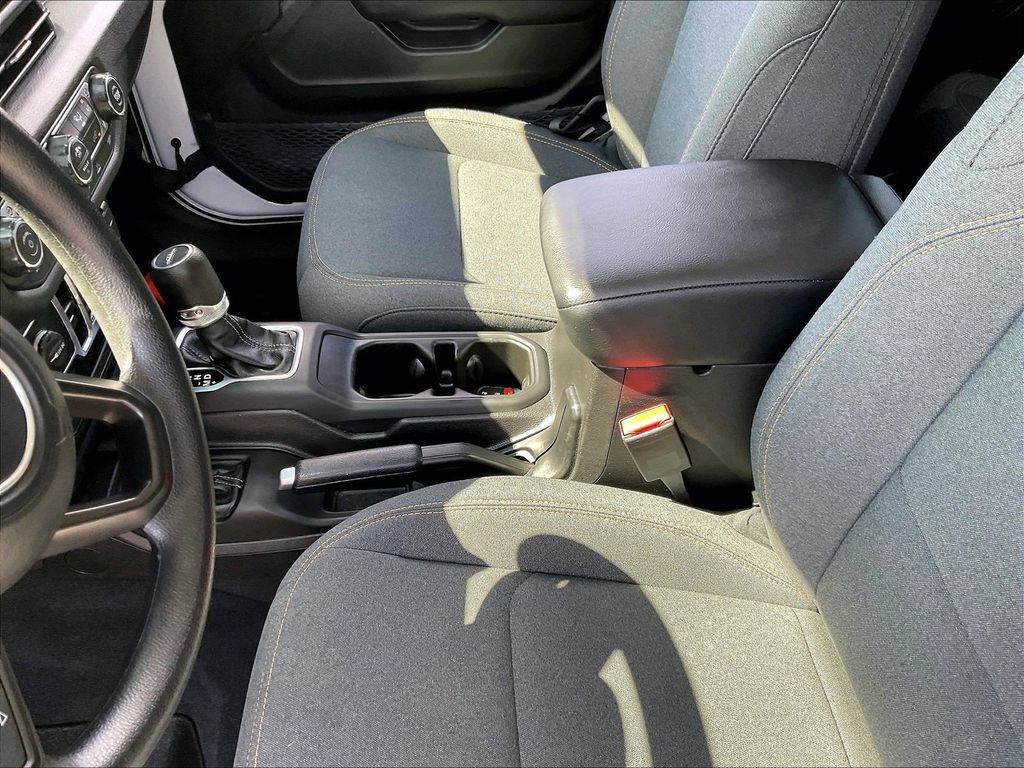Used 2025 Jeep Gladiator Sport AWD/4WD image 20