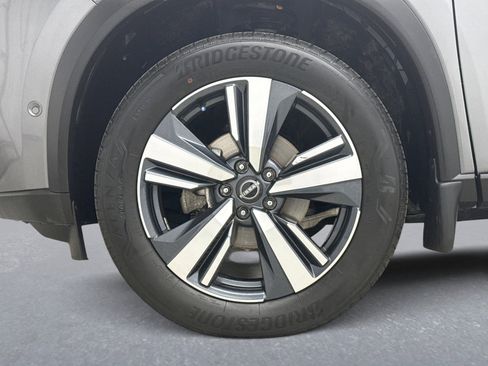 Used 2023 Nissan Rogue SL w/ SL Premium Package image 26