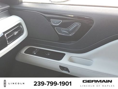 New 2025 Lincoln Aviator 2WD image 26