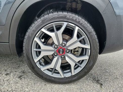 Used 2021 Kia Seltos SX w/ SX Sunroof Package AWD/4WD image 7