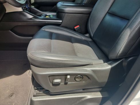 Used 2023 Chevrolet Tahoe LT RWD image 25