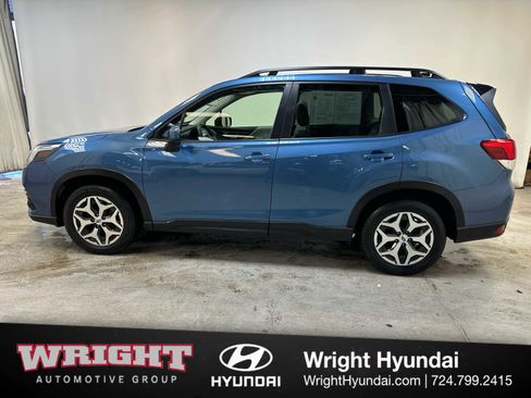 Used 2024 Subaru Forester Premium image 7